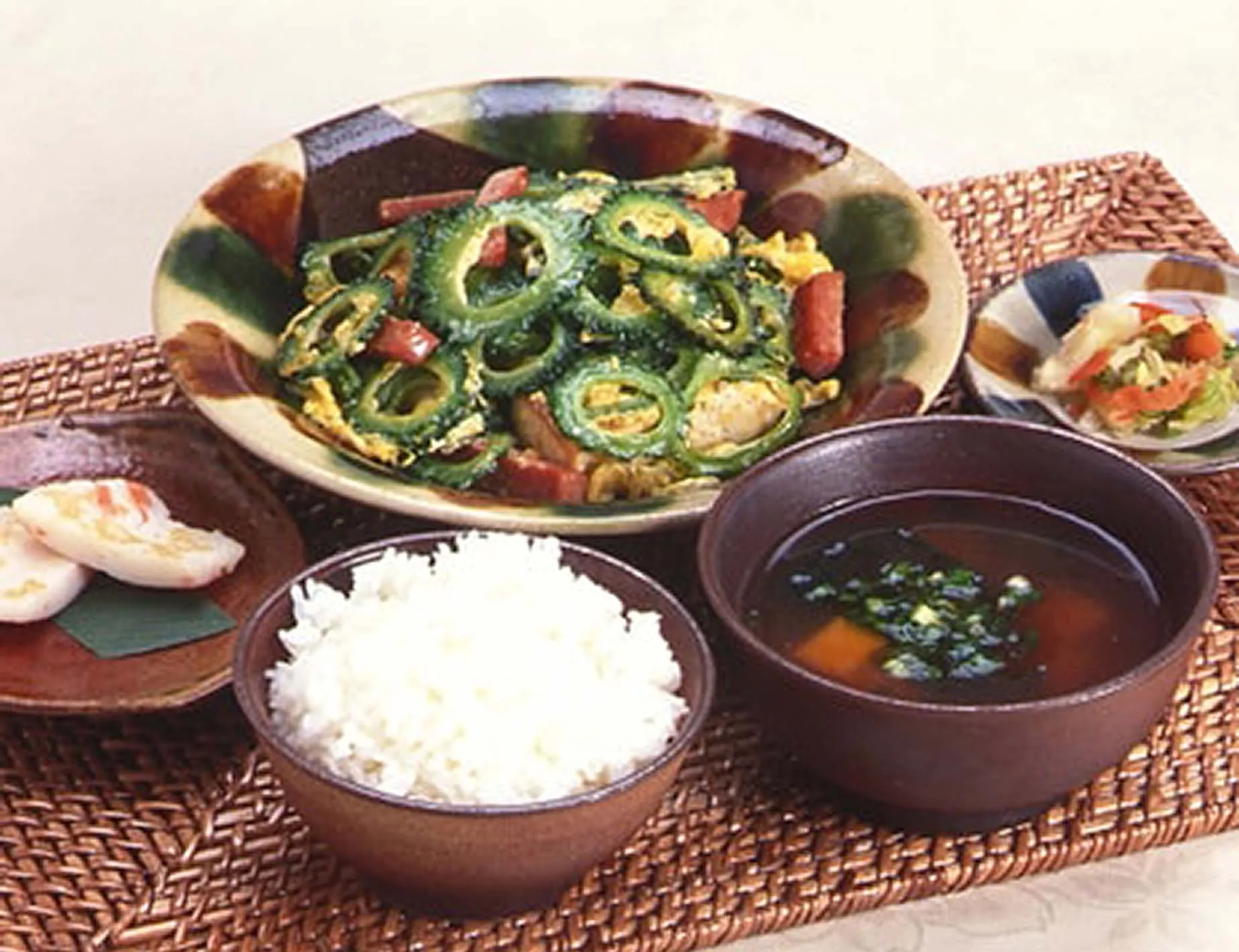 goya champuru set meal